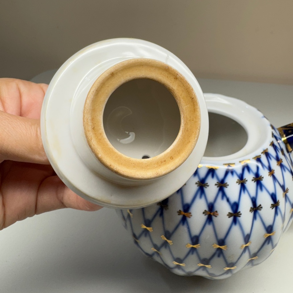 Lomonosov Russian Imperial Porcelain Gold Detailing Cobalt Net Teapot 3 Cup - Picture 3 of 11